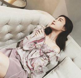 雪梨模样网红,时尚与美貌并存的网络新宠”